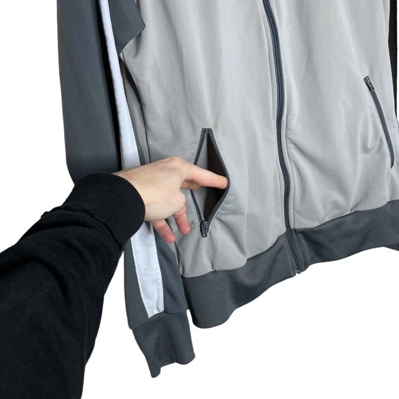 Nike track jacket - Picture 4 of 7